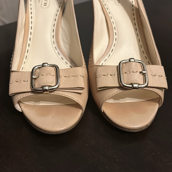 Coach Miranda slingback heels - like new! - Picture 5 of 16